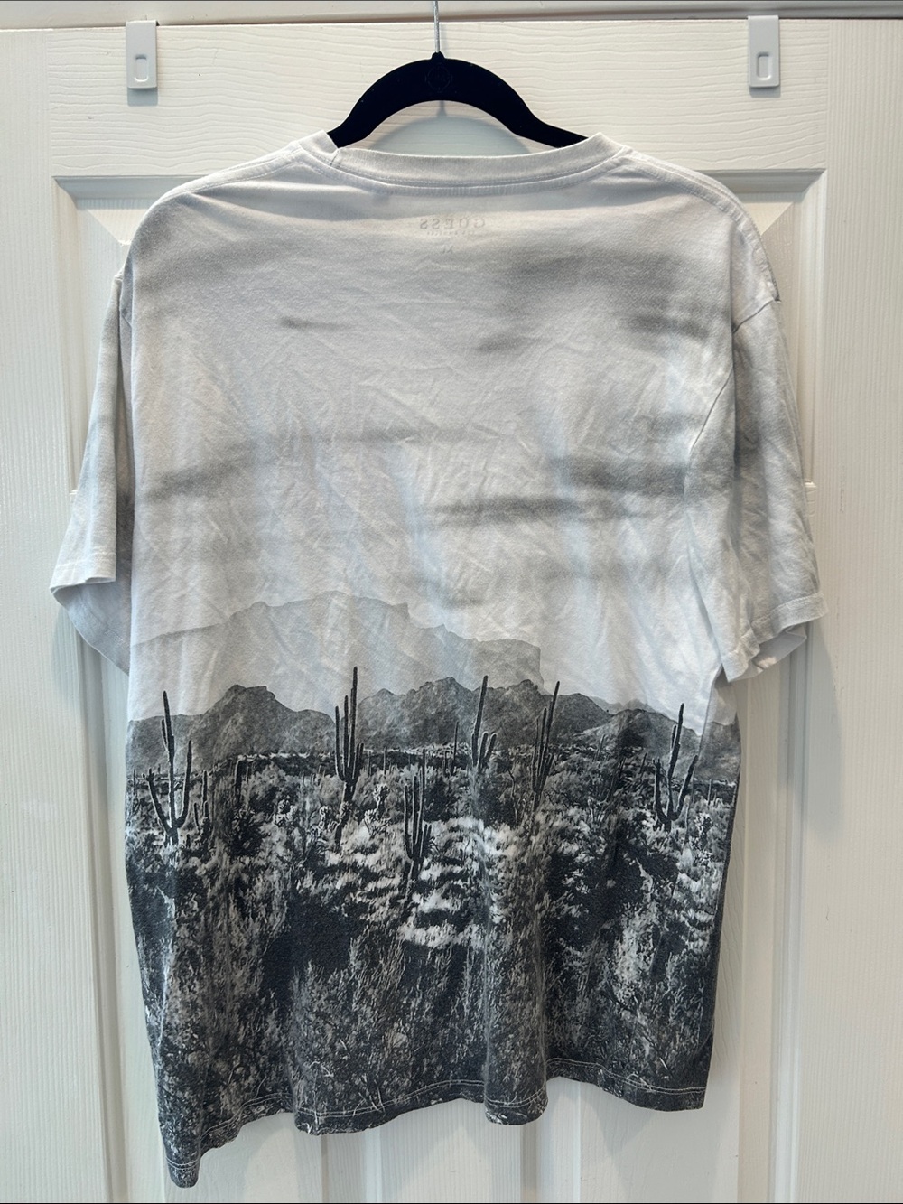 Guess Los Angeles Desert Landscape Graphic T-Shirt XL White Black Cactus Tee - Picture 5 of 5